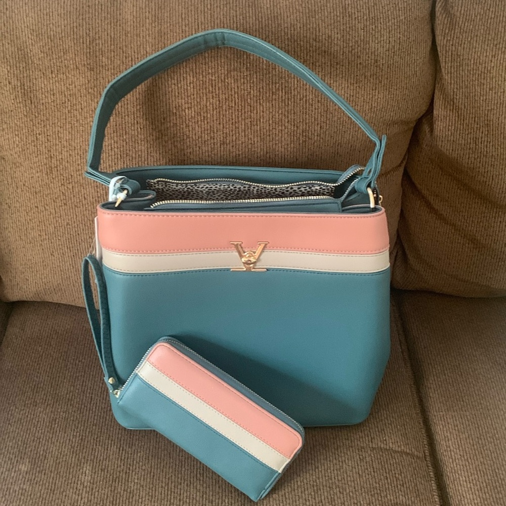 NWT Alyssa Blue and Pink Shoulder Bag with V Detail with a matching wallet